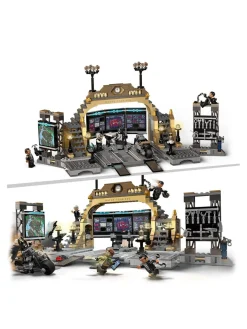 * Lego Super Heroes Batcave The Riddler Face-Off Set 76183* Lego