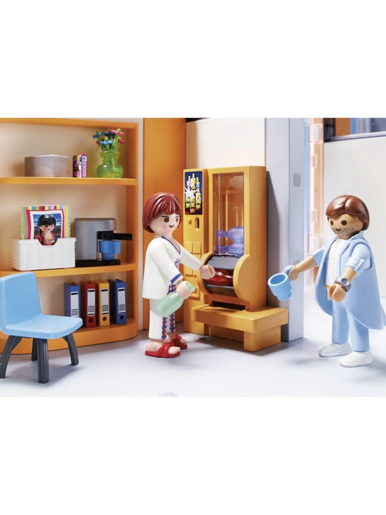 * Playmobil 70190 City Life Large Furnished Hospital With Lift* Playmobil