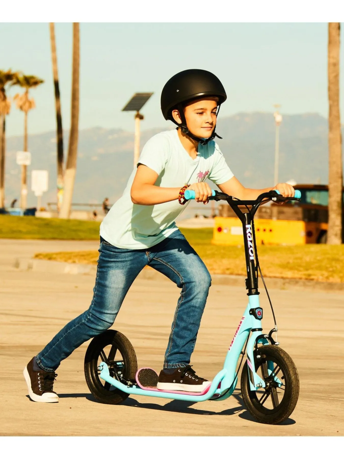 * Razor Flashback Scooter (Blue)* Razor